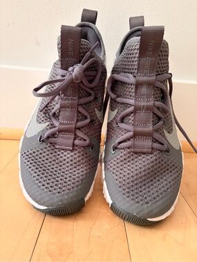 Nike Grey Mesh Athletic Sneakers with White Soles